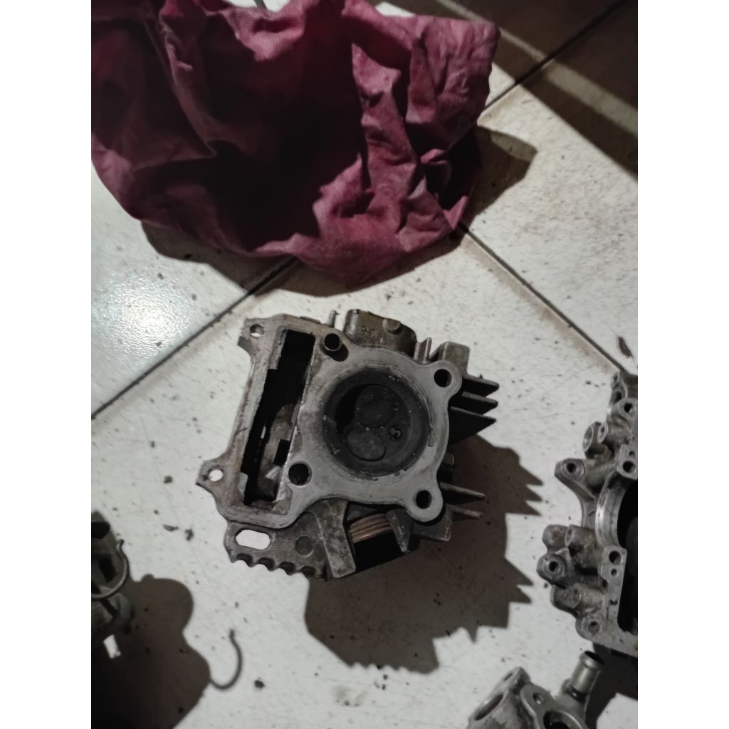 blok cylinder head vega lama , crypton