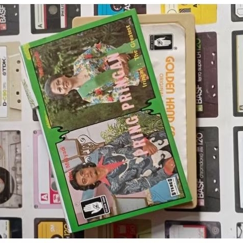 kaset pita keroncong mus mulyadi dan waljinah