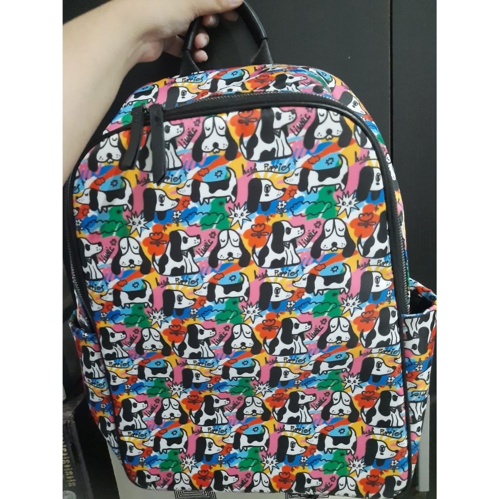Preloved - Tas backpack tas ransel merk Hush Puppies
