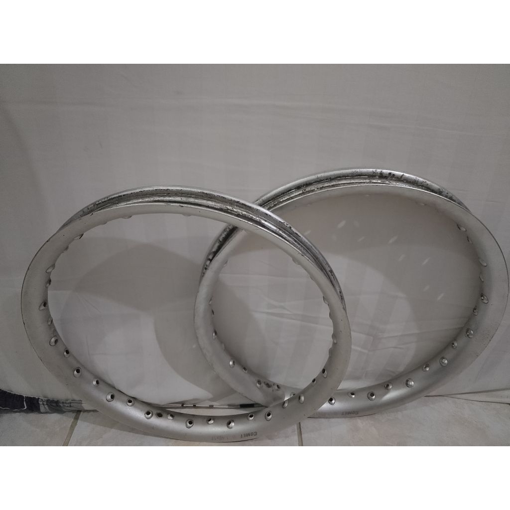 velg ring 17 140/160 merk comet silver