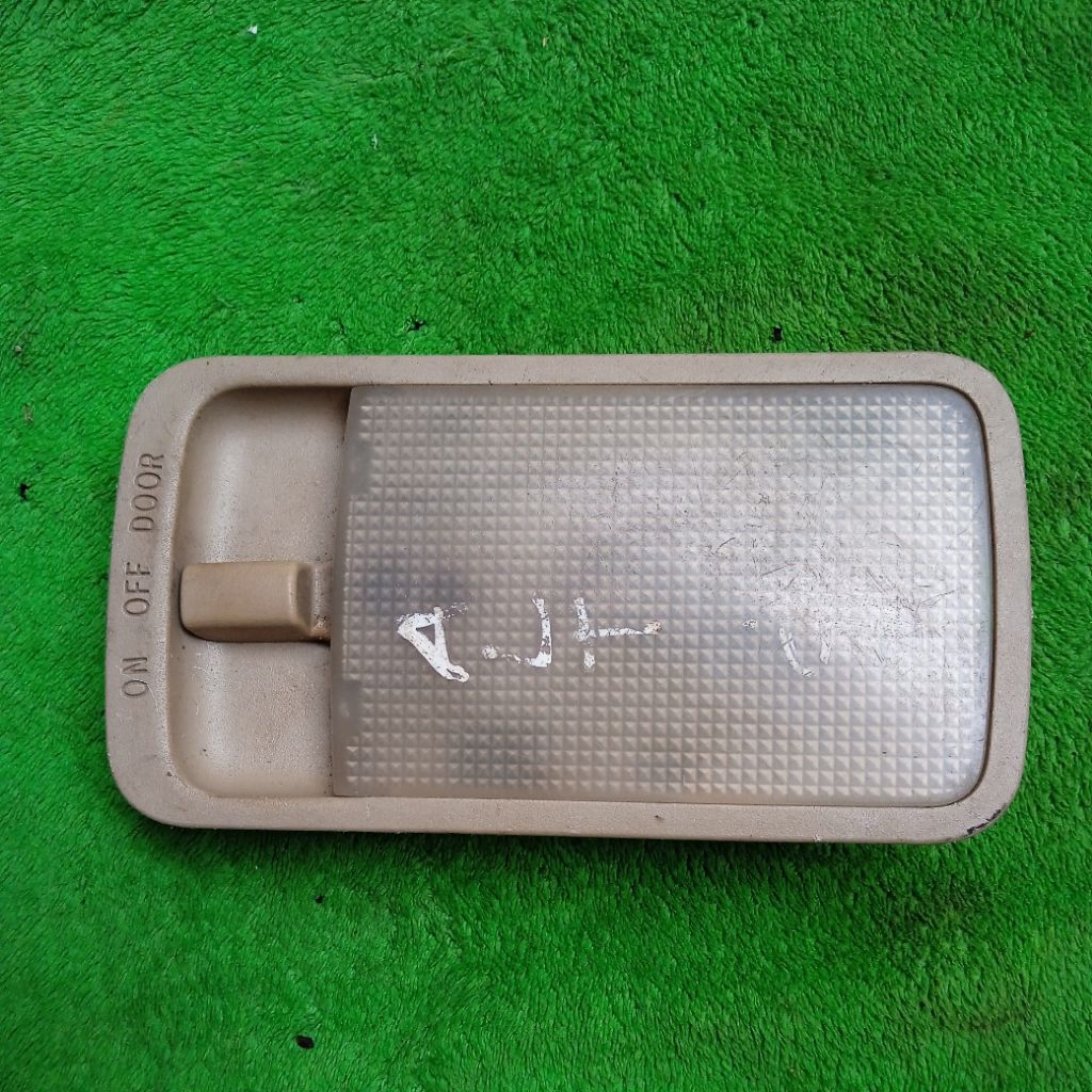 Lampu Kabin Altis