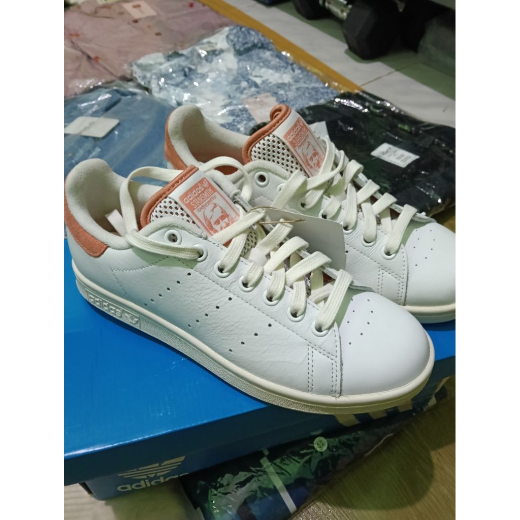 Sepatu Adidas size 38