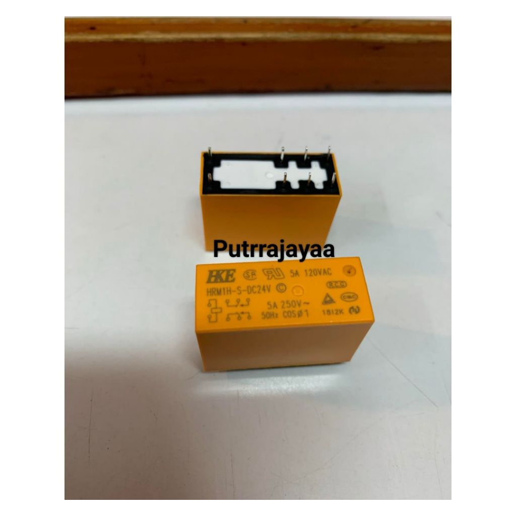 Relay rilay 24V 5A 8 Pin HRM1H / Relay 24 Volt 5 Amper 8 Kaki
