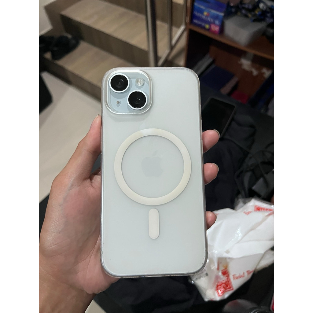 iphone 15 basic inter second like new 128 GB