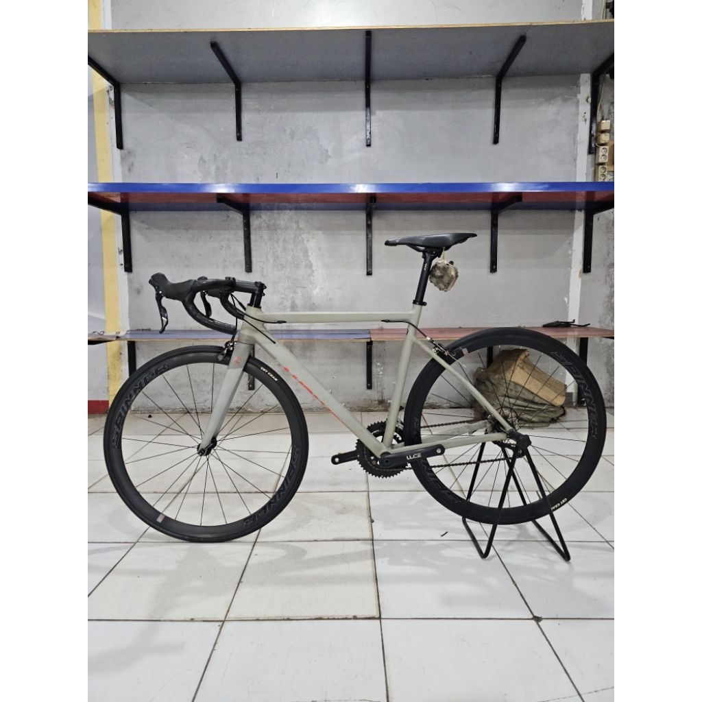 SEPEDA BALAP ROADBIKE ELEMENT CURVED