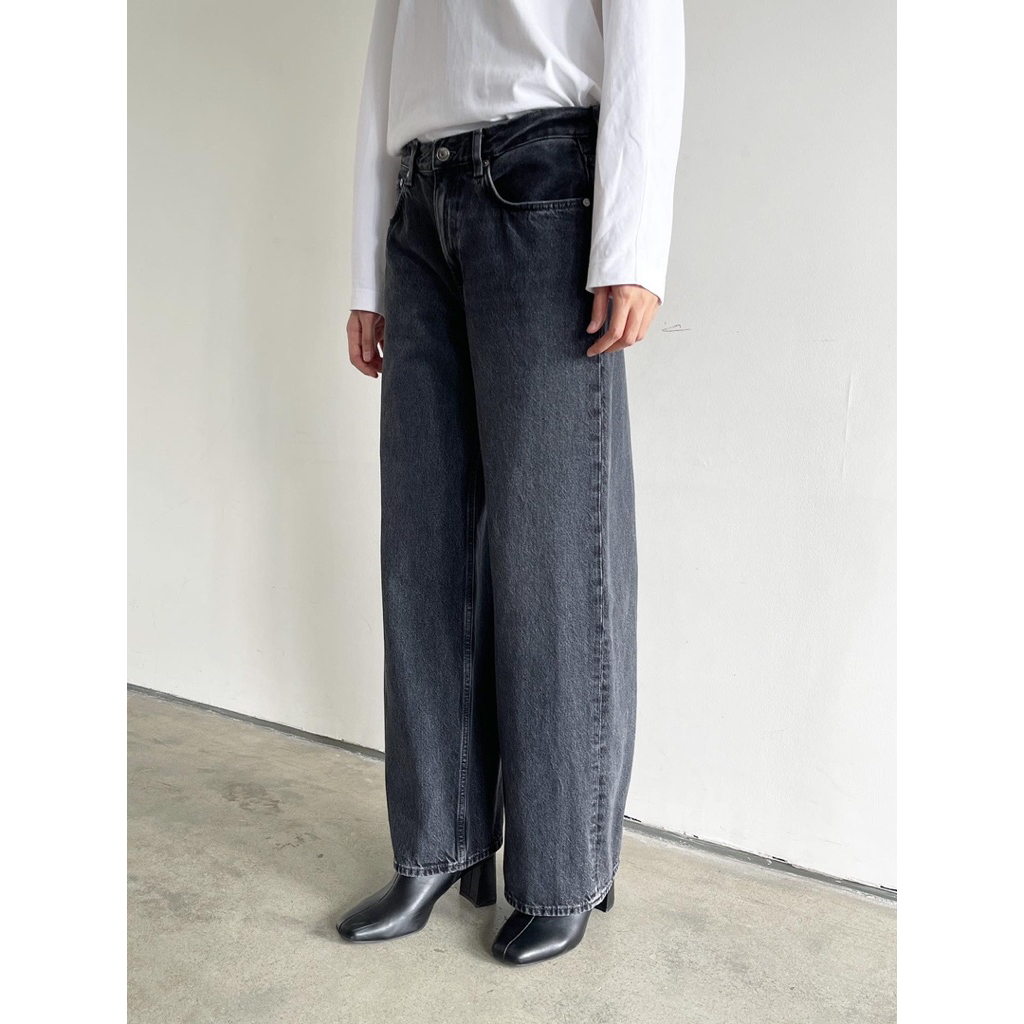 arket cloud wideleg loose denim pant- washed black