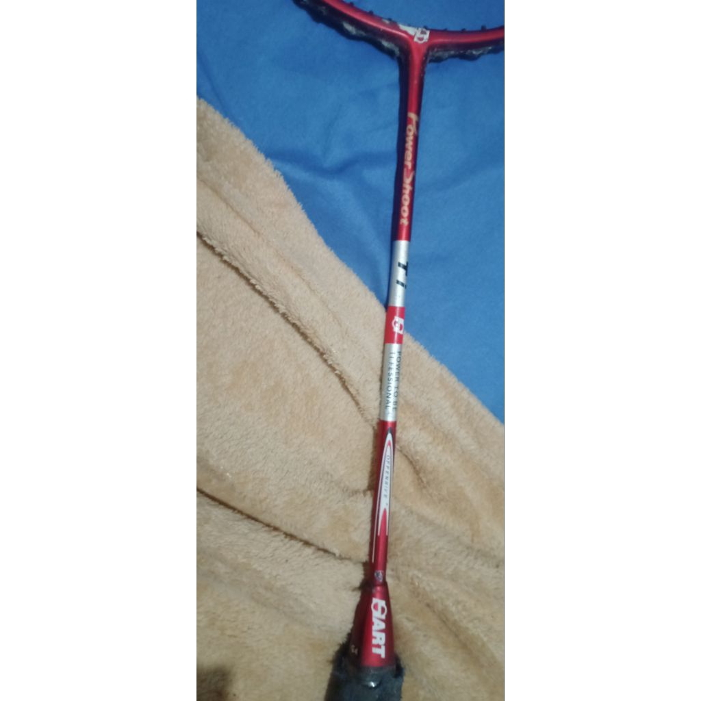 raket bulutangkis merk hart