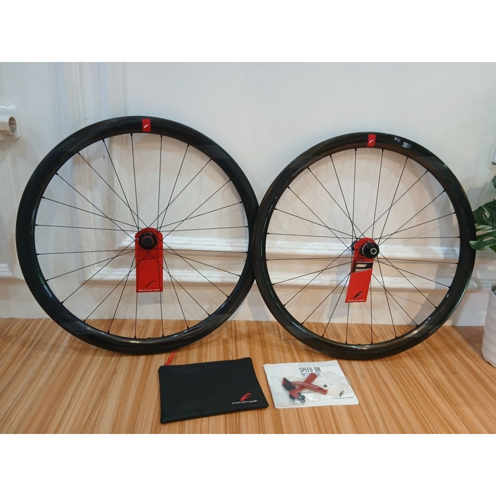 WHEELSET ROADBIKE FULCRUM WIND 40 DISCBRAKE CARBON BARU