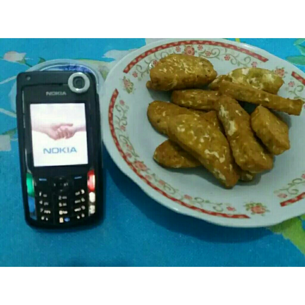 Nokia 6680 hp 3G pertama dengan kamera depan belakang + lampu kilat