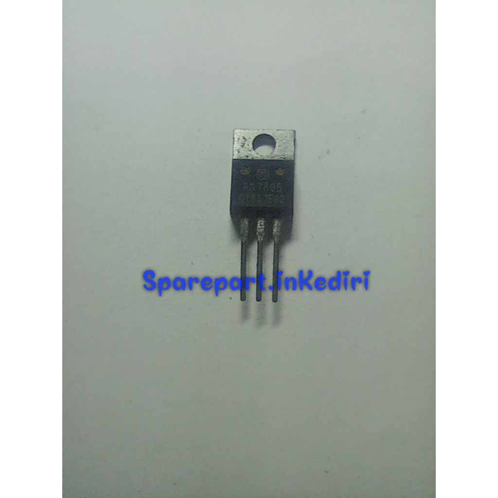 AN 7805 IC Regulator