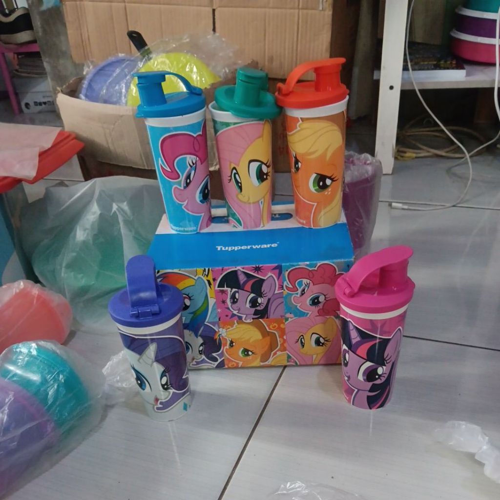 pony tumbler tupperware