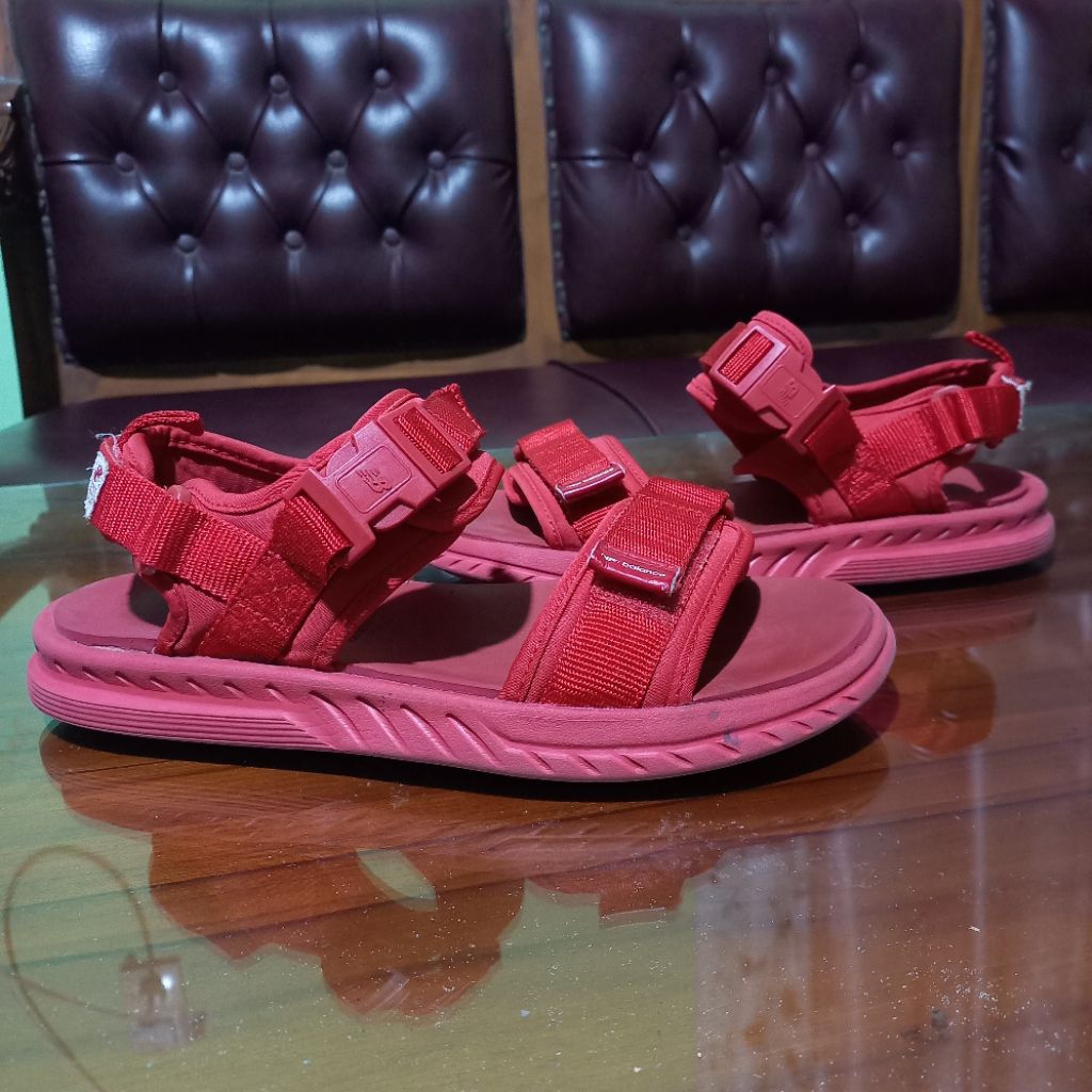 NEW BALANCE SANDAL SECOND BRANDED PRIA WANITA