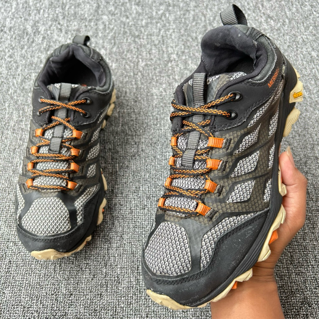 Sepatu MERREL Moab FST Size 41.5 Panjang Insole 26.5 cm