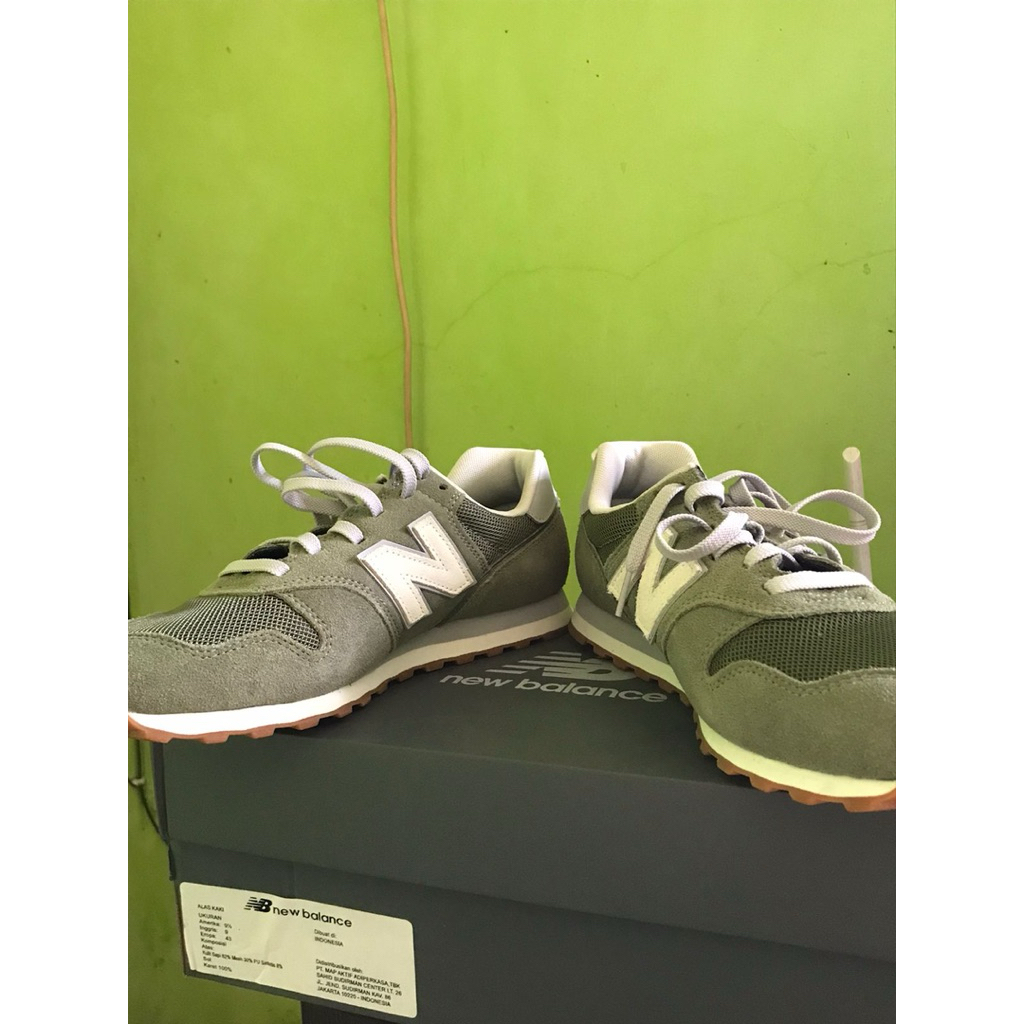 New Balance 373 Olive - Size 43