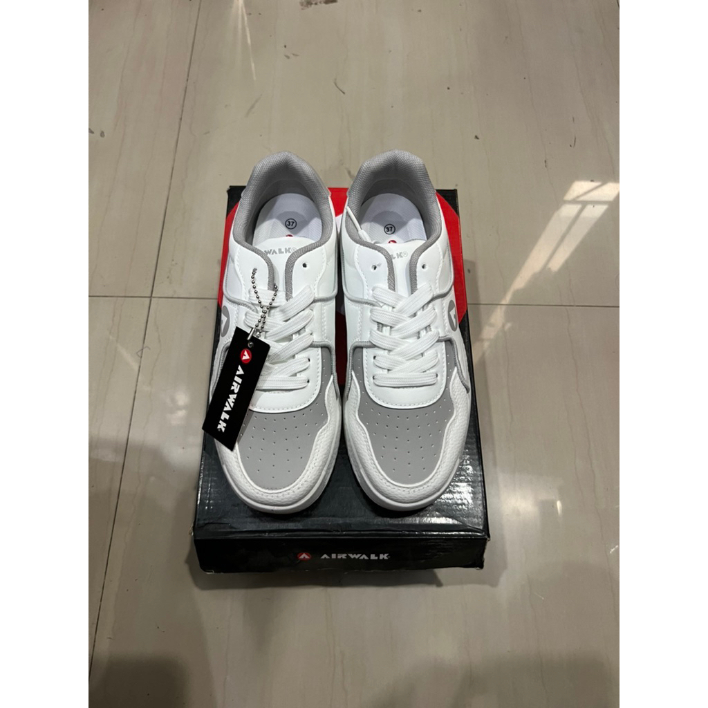 Airwalk Camila White/Grey 100% Original