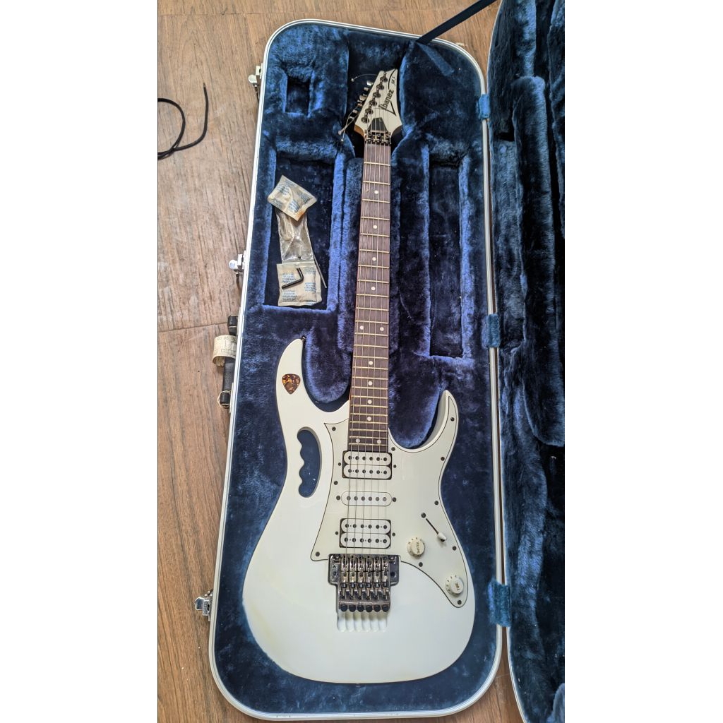 GITAR LISTRIK IBANEZ JEM JR ORIGINAL KOREA SET HARDCASE (SECOND LIKE NEW)