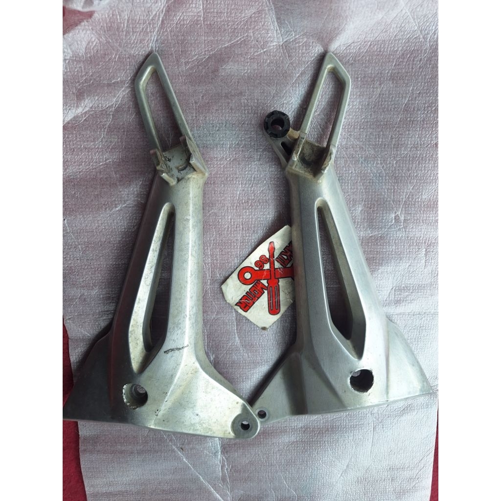 Footstep foot Step Belakang Supra fit New Bekas Original