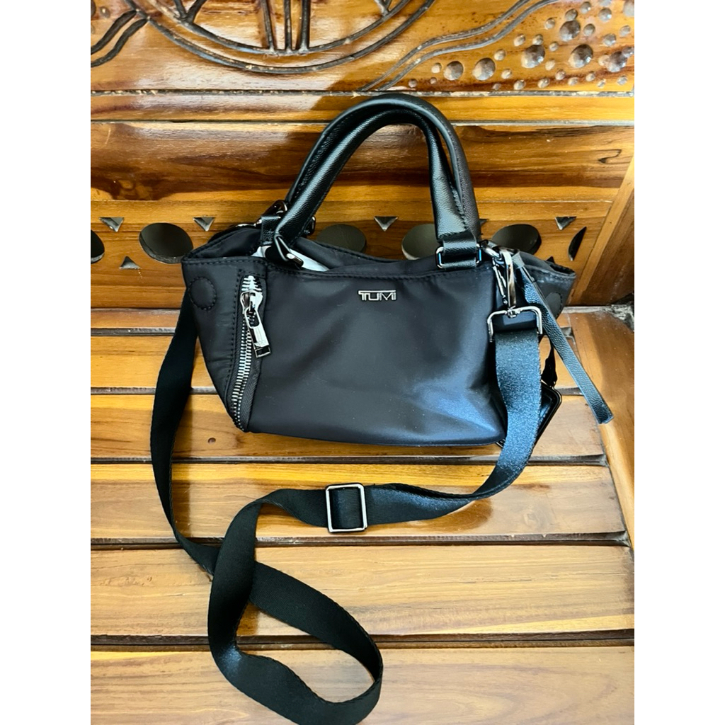tas slingbag wanita mini tumi hitam