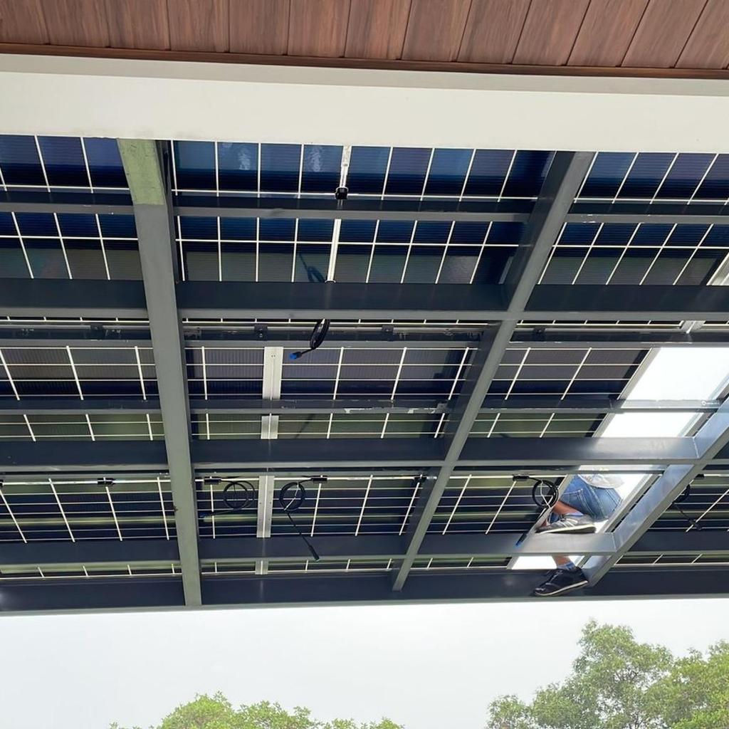Paket Instalasi PLTS Canopy Rooftop