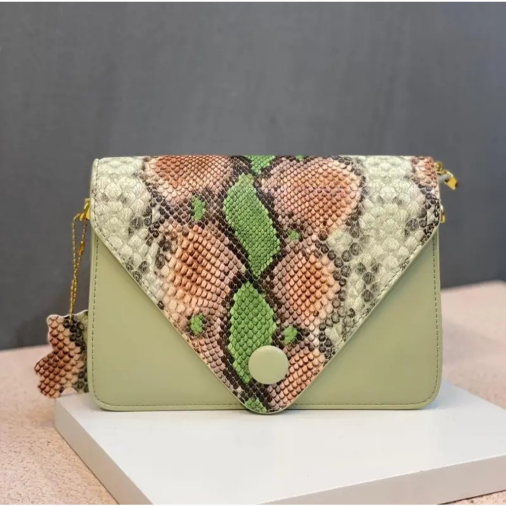 Tas shoulder wanita motif kulit ular hijau, Tas selempang wanita import, Tas fashion slingbag model 