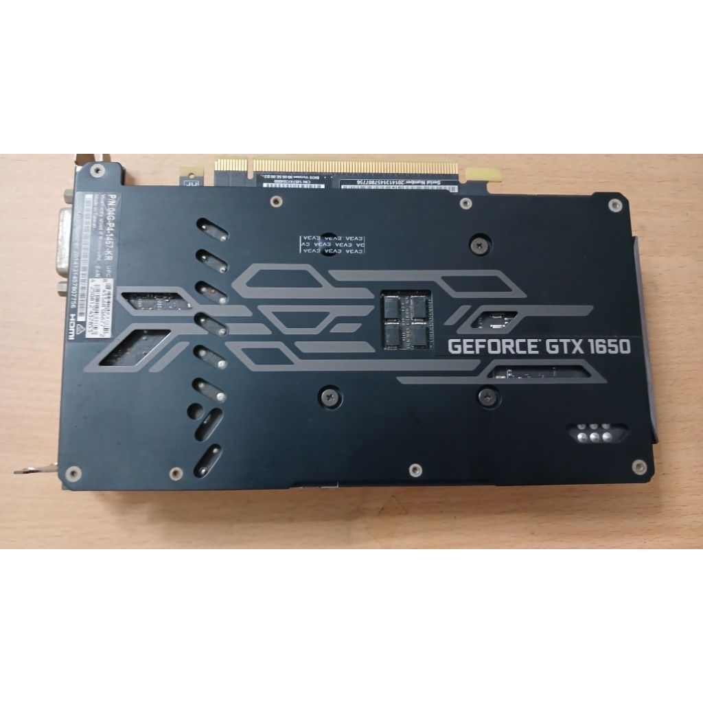 VGA EVGA 1650 4GB