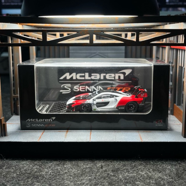 LCD Models McLaren Senna GTR Marlboro