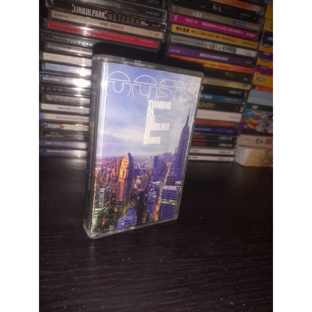 Kaset Oasis - Standing On The Shoulder Of Giants