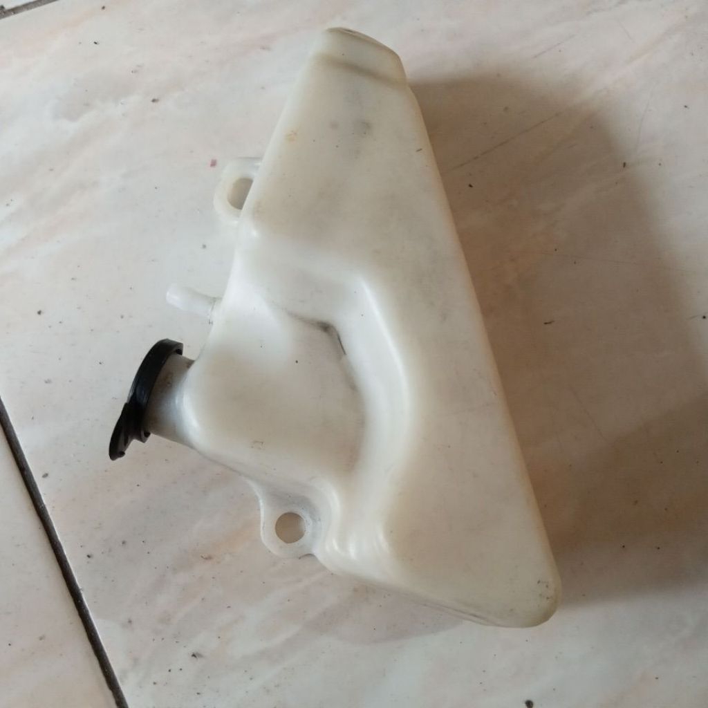 tabung air radiator yamaha vixion new,vixion lama, R15 seken original motor