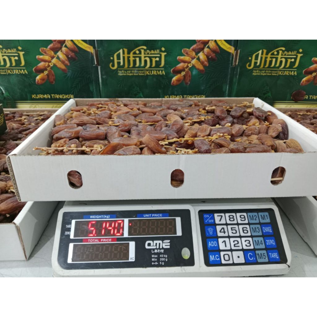 KRNA TUNISIA TANGKAI KEMASAN 5 KILOGRAM KURMA BERTANGKAI DEGLETNOOR