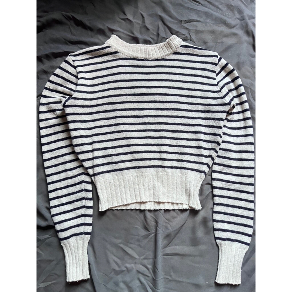 Sweater Salur Strip Knitted Crop (preloved sweater)
