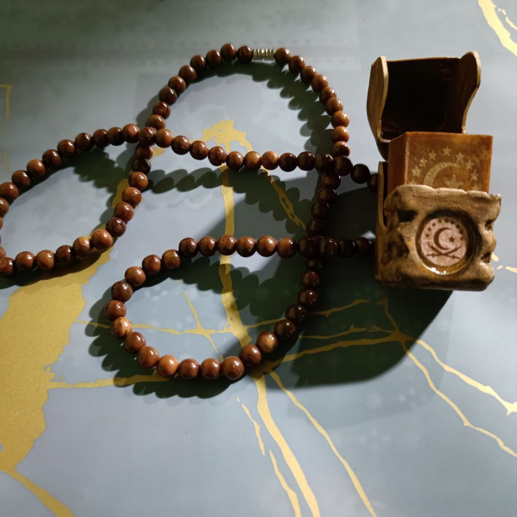 (Bisa cod)alquran stambul kecil tinta emas+wadah model gantungan