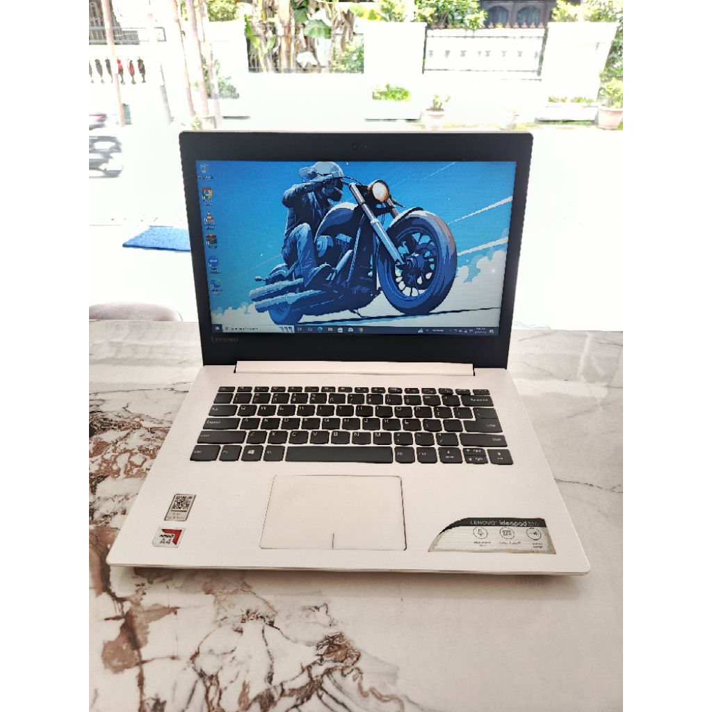 LENOVO IDEAPAD 320 | A4-9120 | RAM 4 GB | SSD 128 GB
