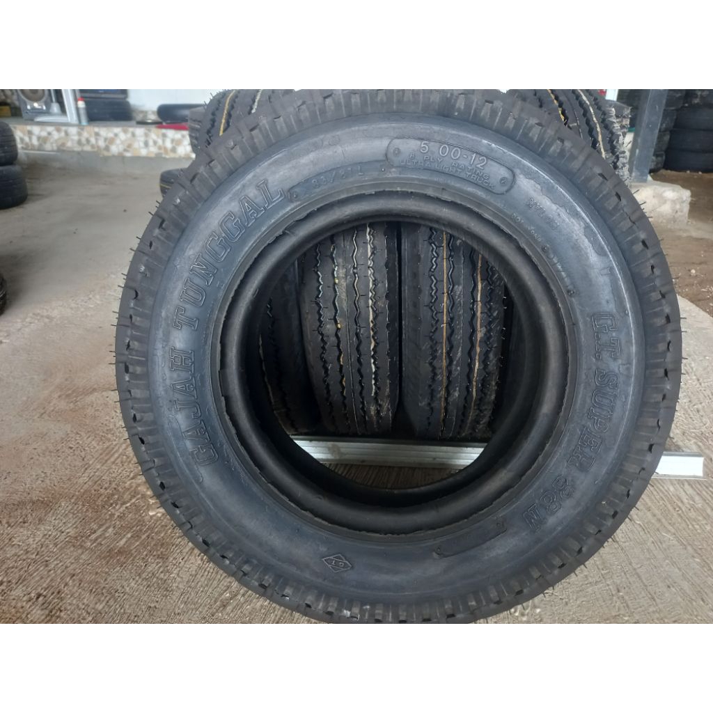 ban mobil Pick up kecil vulkanisir, ukuran 500-12 Merek Gajah tunggal