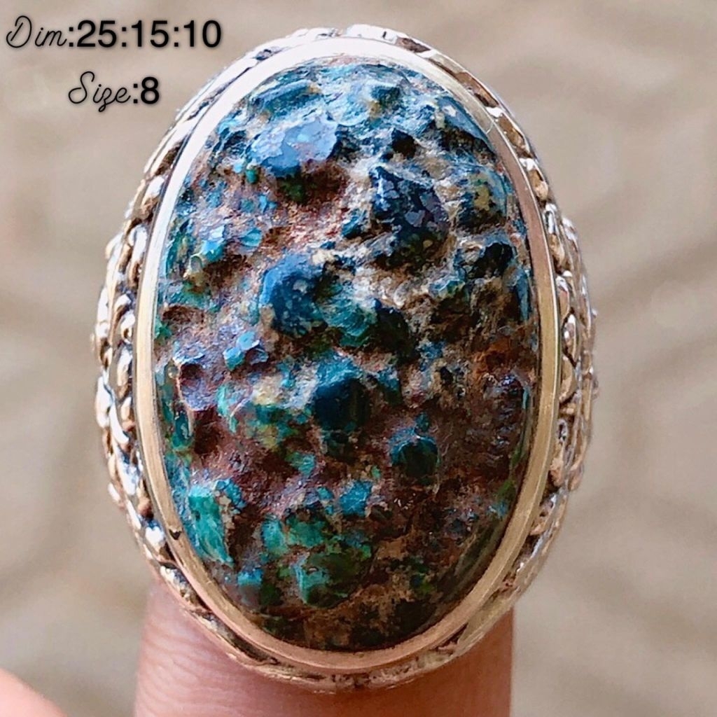 Natural Pirus Persia Kerikilan Biru Tua