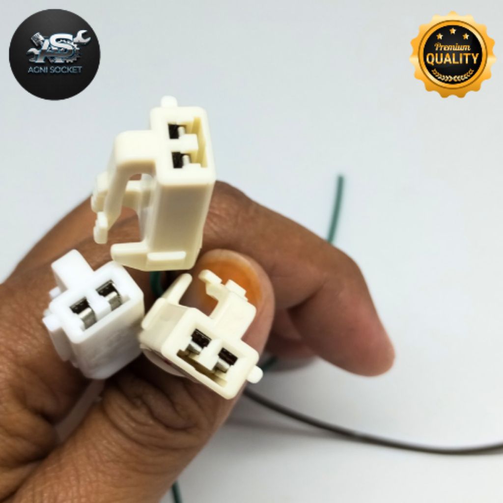 Socket Soket Female Lampu Spoiler Belakang Atas Toyota Avanza Agya Xenia Original