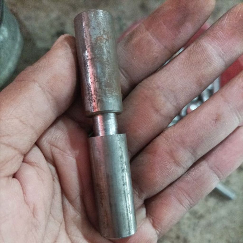 Engsel bubut pintu besi