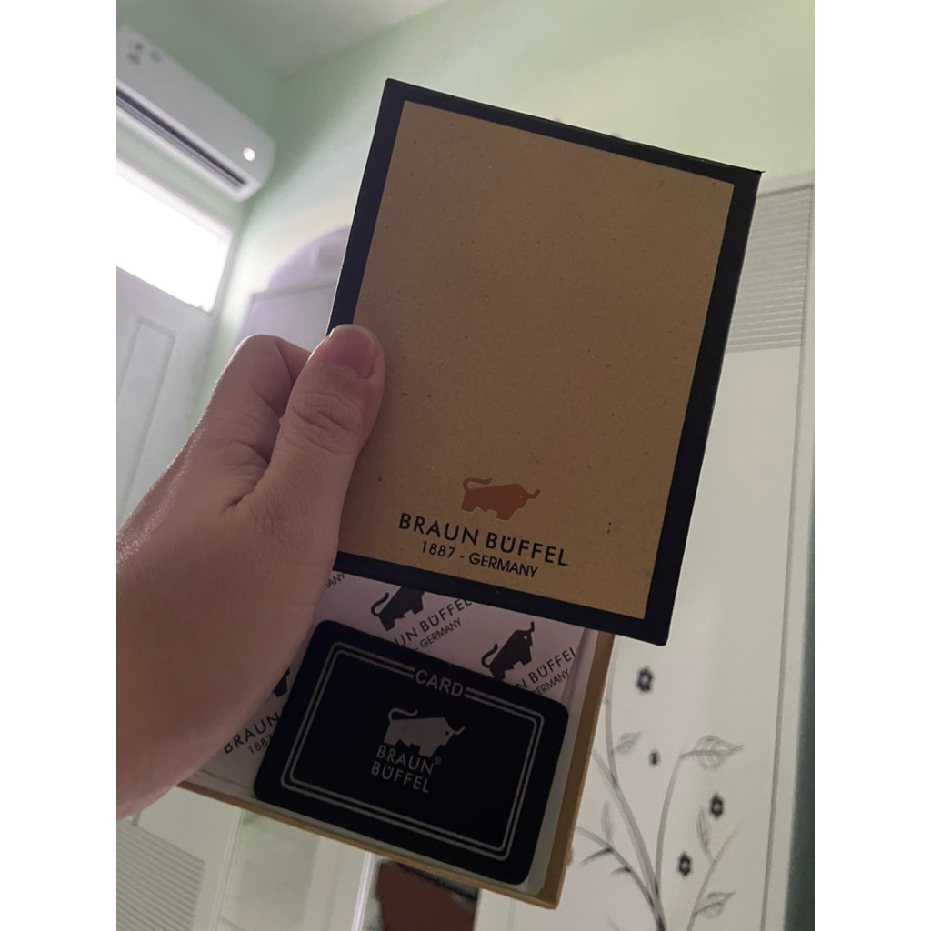box wallet braun buffel