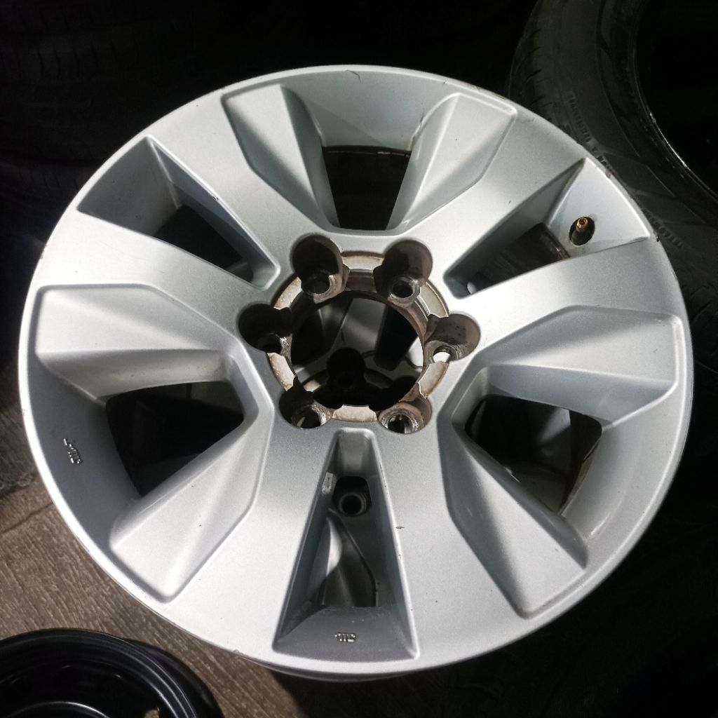 velg hilux r17 satuan bijian