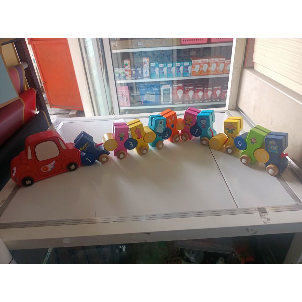 preloved kereta kayu pororo number