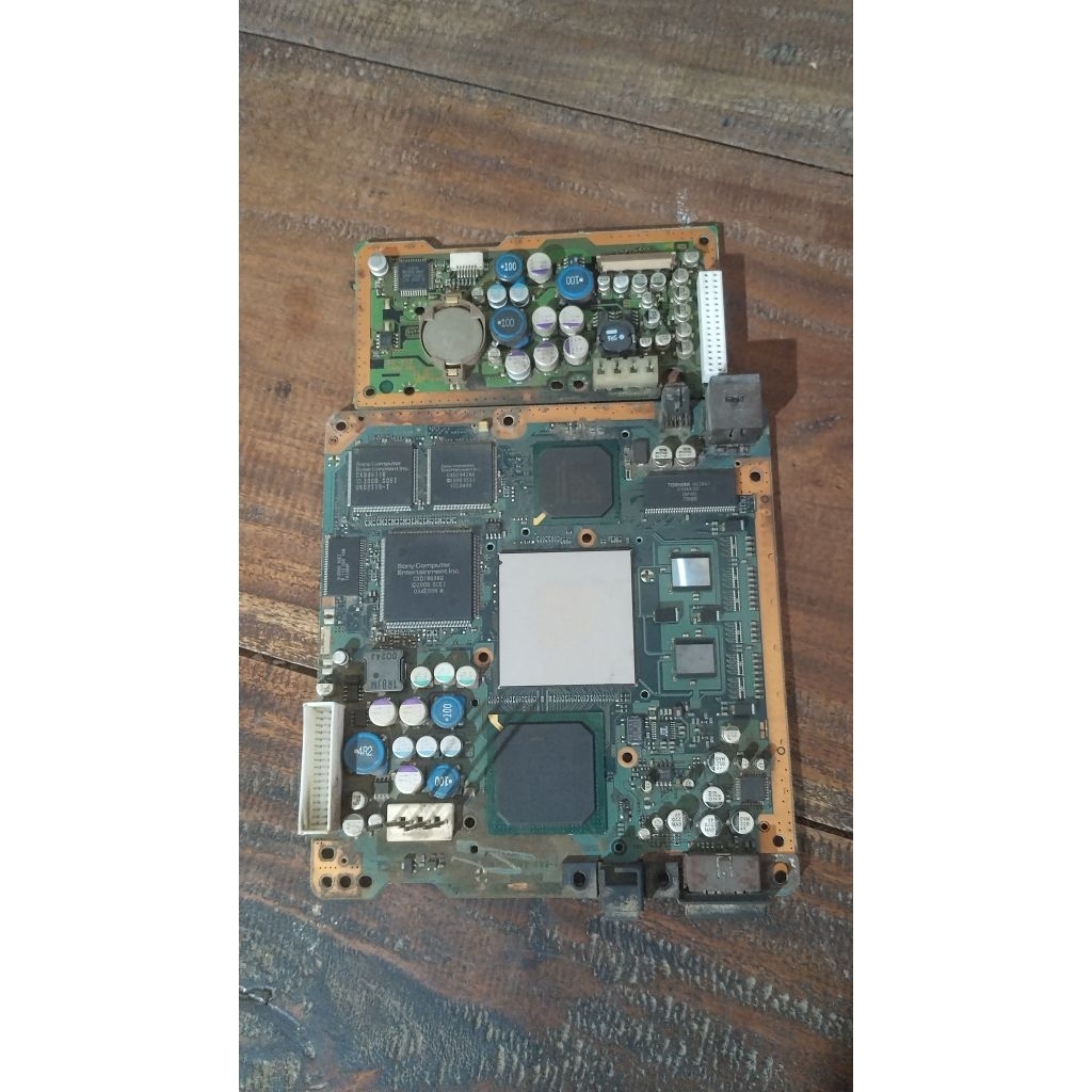 Mainboard ps2 fat mesin tumpuk 2chip rusak bahan olahankondisi seperti Di fotoTidak garansi/retur