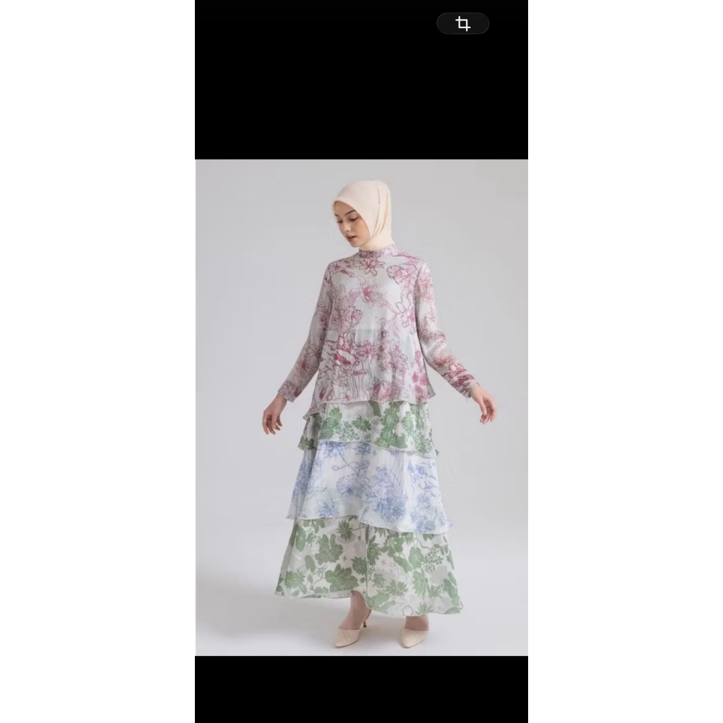 Raeka dress Ria Miranda Signature NEW size L