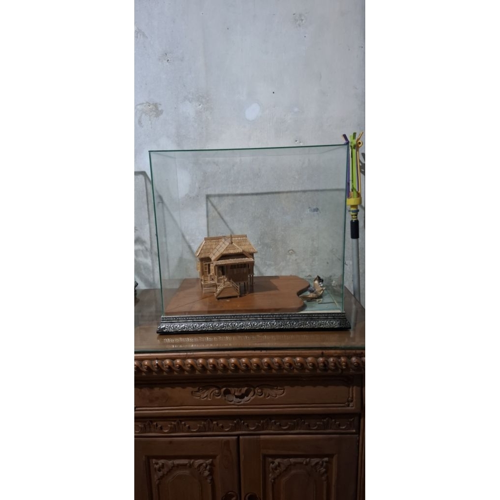 Etalase Kaca Pajangan, Kotak Display Kaca