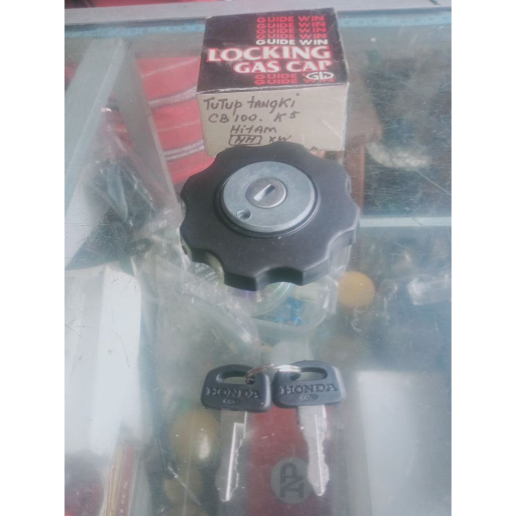 TUTUP KUNCI TANGKI CB100 CB125 WIN ORIGINAL NOS