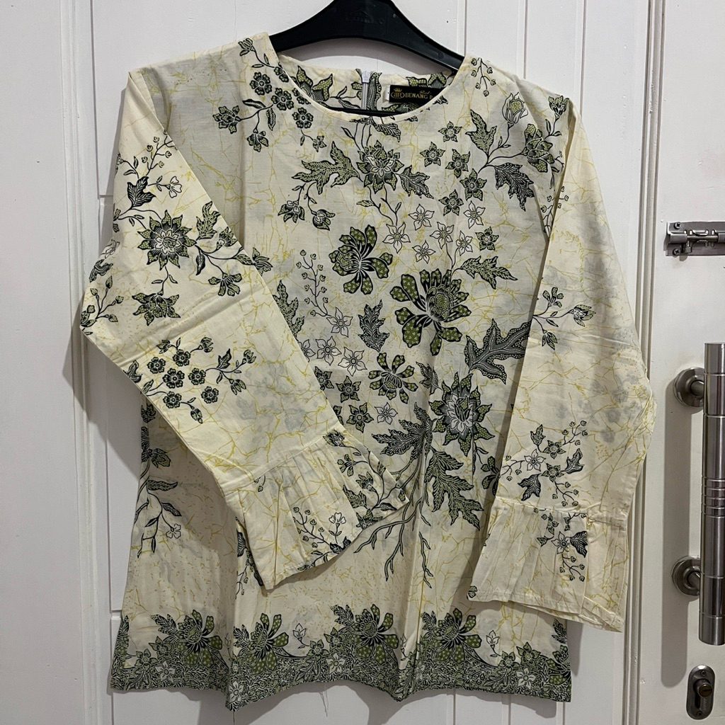 Benang Raja Atasan Batik Lengan Panjang