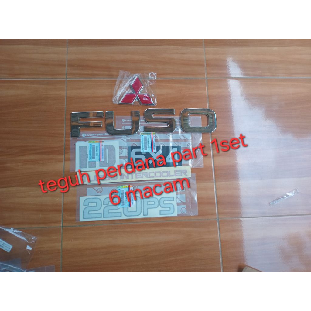 Stiker Fuso 6x4 original 1set 6 macam sesui foto