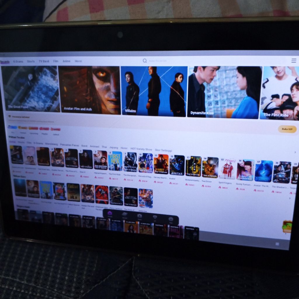 tablet Zyrex ZT216 layar 10inc selengkapnya cek deskripsi