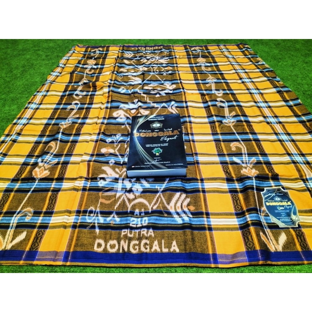 Sarung Donggala rayon motif kotak kembang
