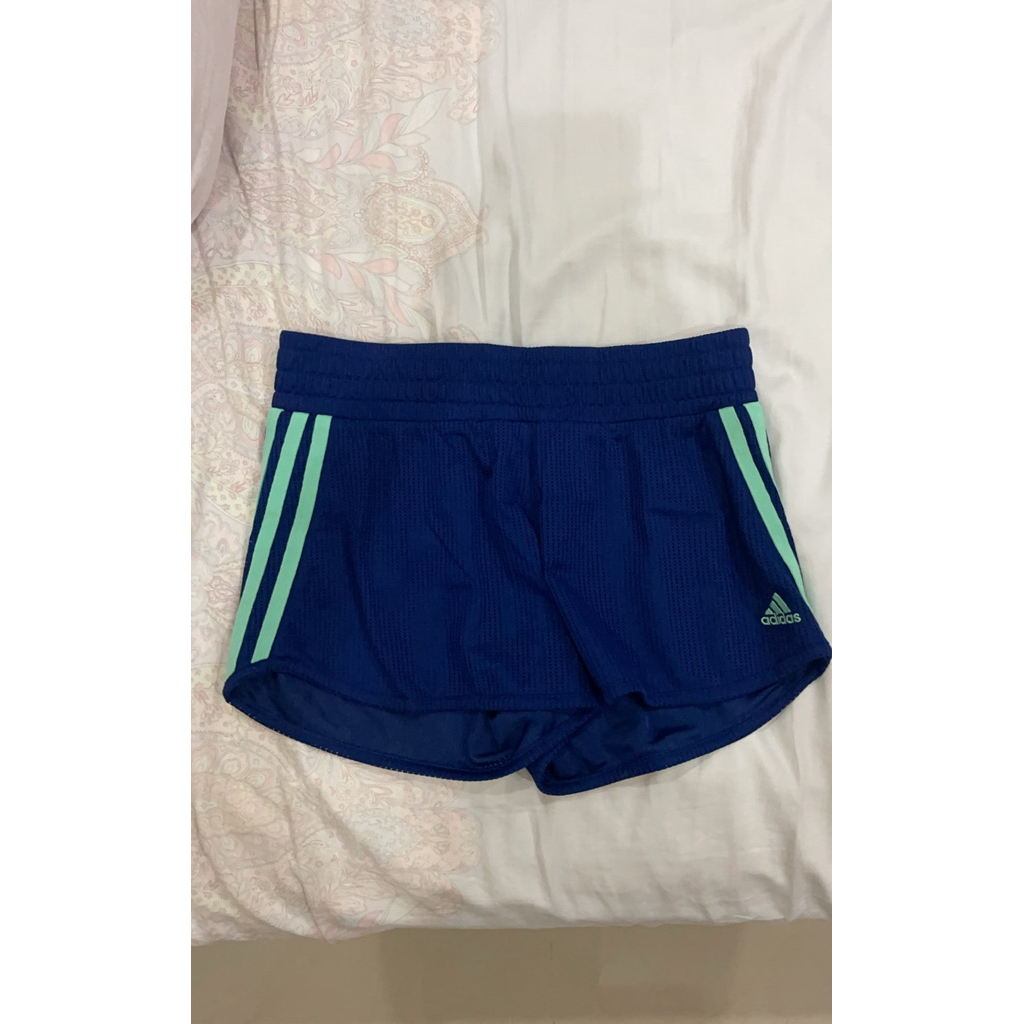 celana lari / celana olahraga short pants celana pendek add4s original size: S wanita preloved