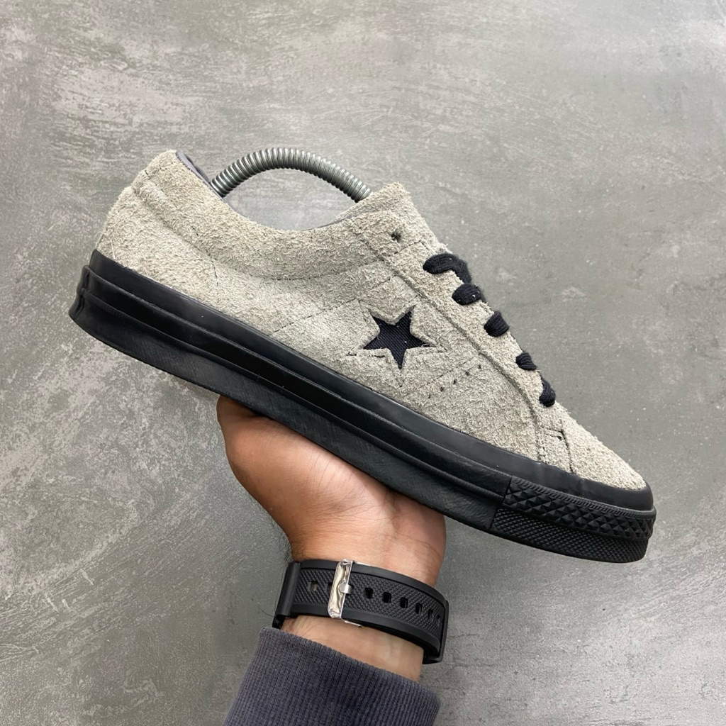 [Size 40] Rare Converse One Star OX Suede Low Gray Grey Black 2020 (169697C) Second Original. Harga 