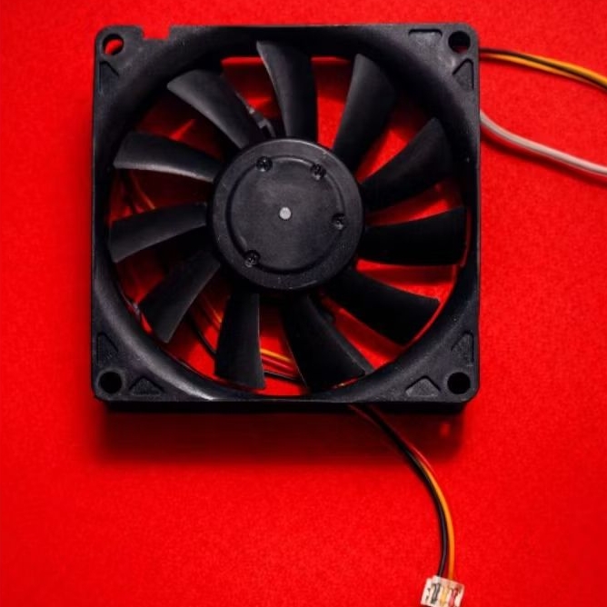 Kipas DC 24V 8cm tebal 1,5cm